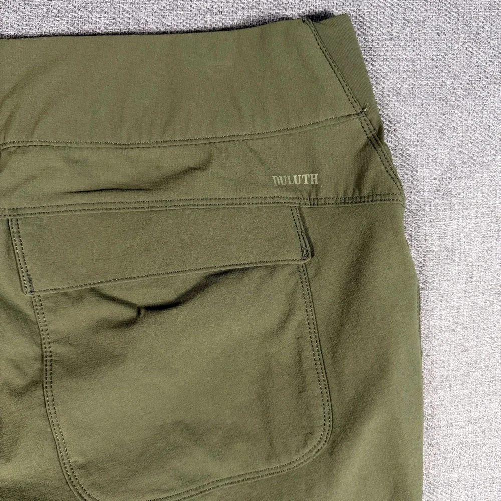 Duluth Trading Co Women 18 Long Green Moto Utility Pants Stretch Outdoor